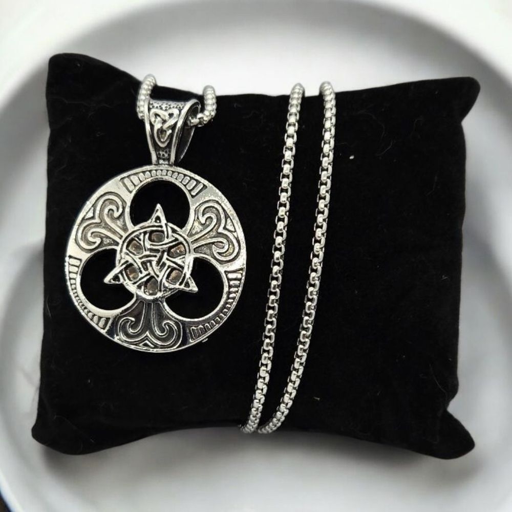 Celtic Cross Trinity Knot Medallion Pendant Triquetra Necklace Titanium Steel